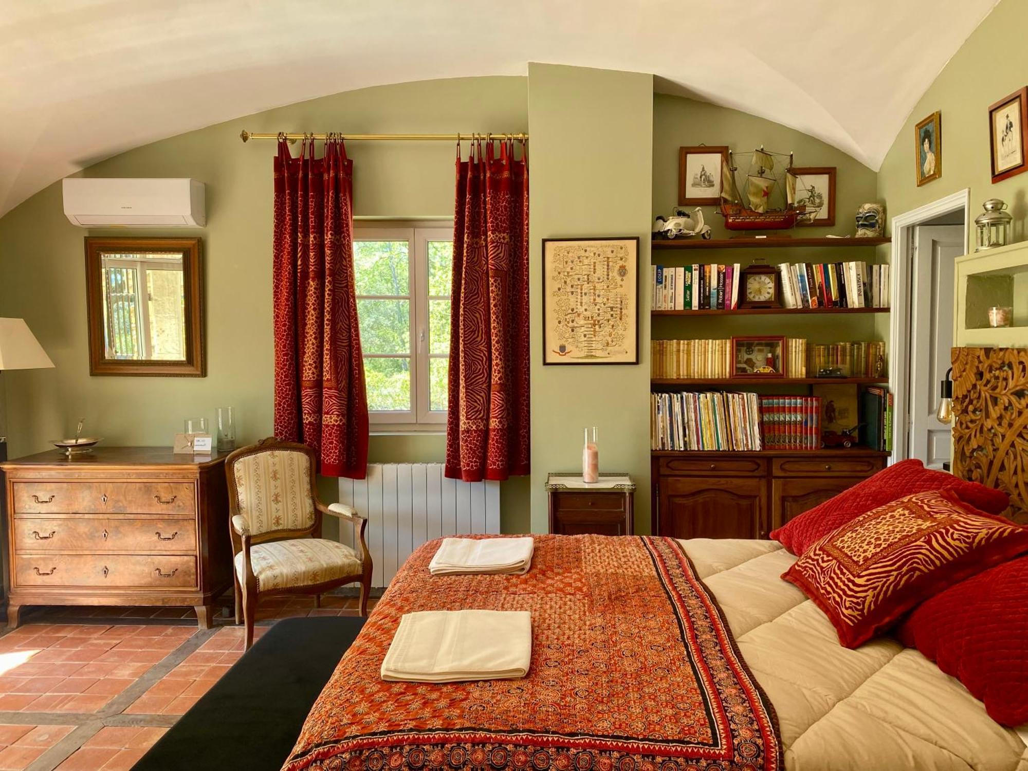 Bed and Breakfast Domaine Du Commandeur Mondragon Exterior foto